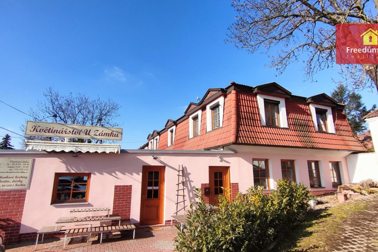 1775_9933774004.jpg